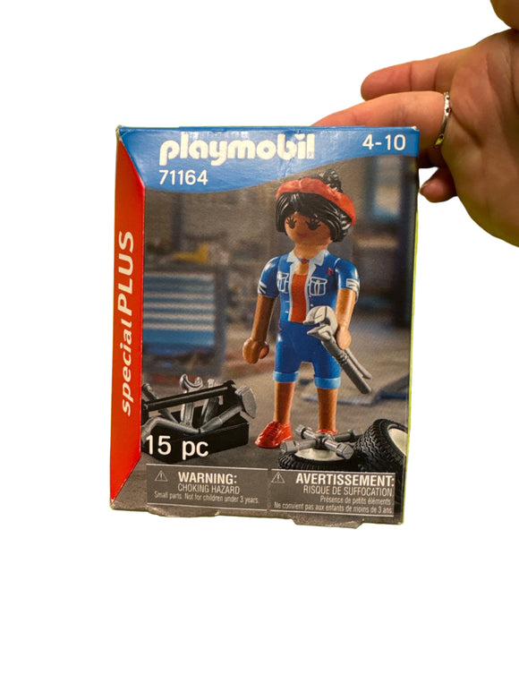 Playmobil 71164 mechanic figure
